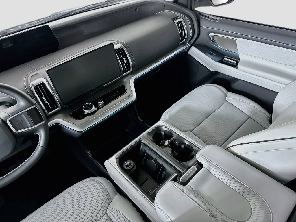 Thumbnail: 2027 Ford Expedition - 13