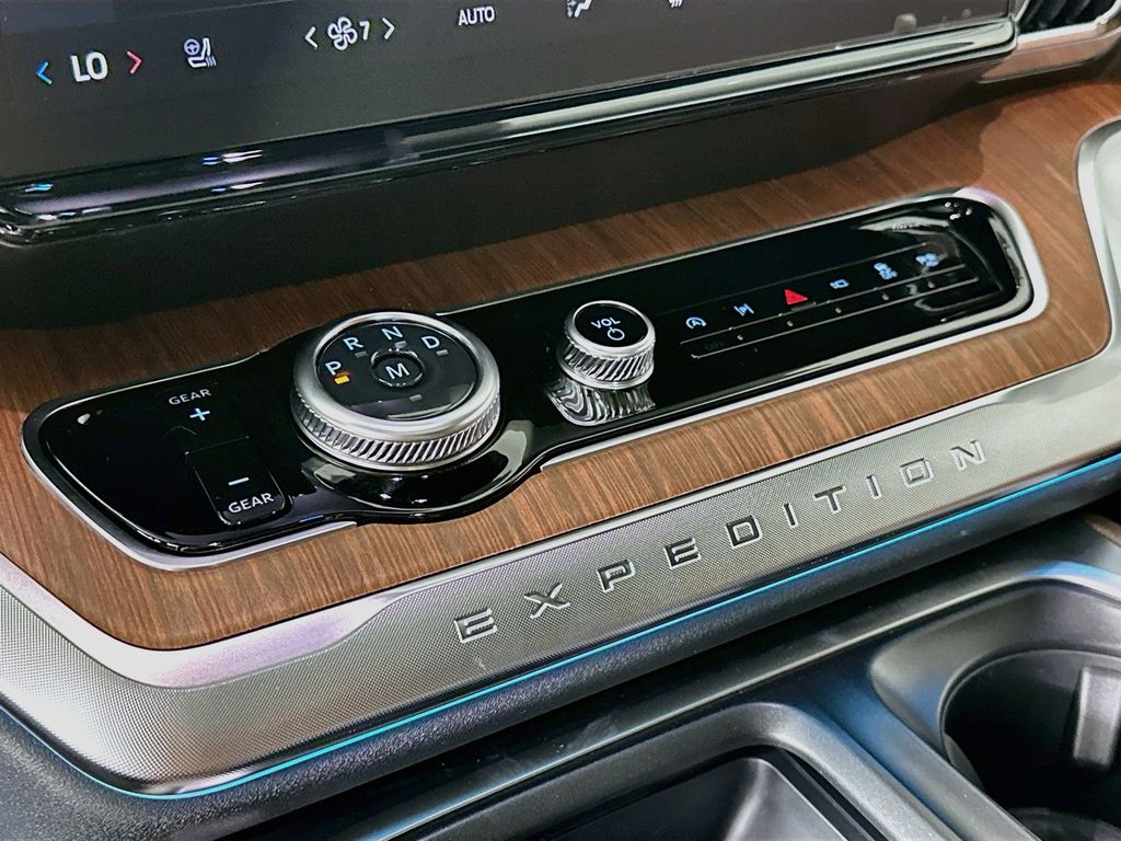 Thumbnail: 2027 Ford Expedition - 21
