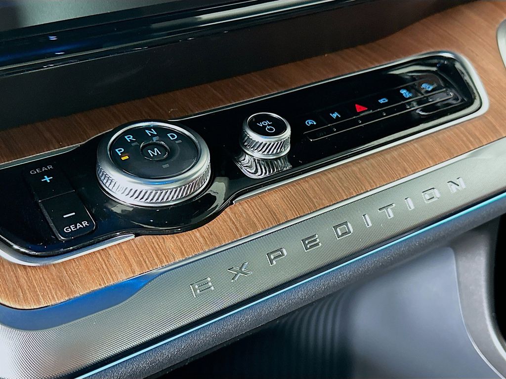 Thumbnail: 2026 Ford Expedition - 20