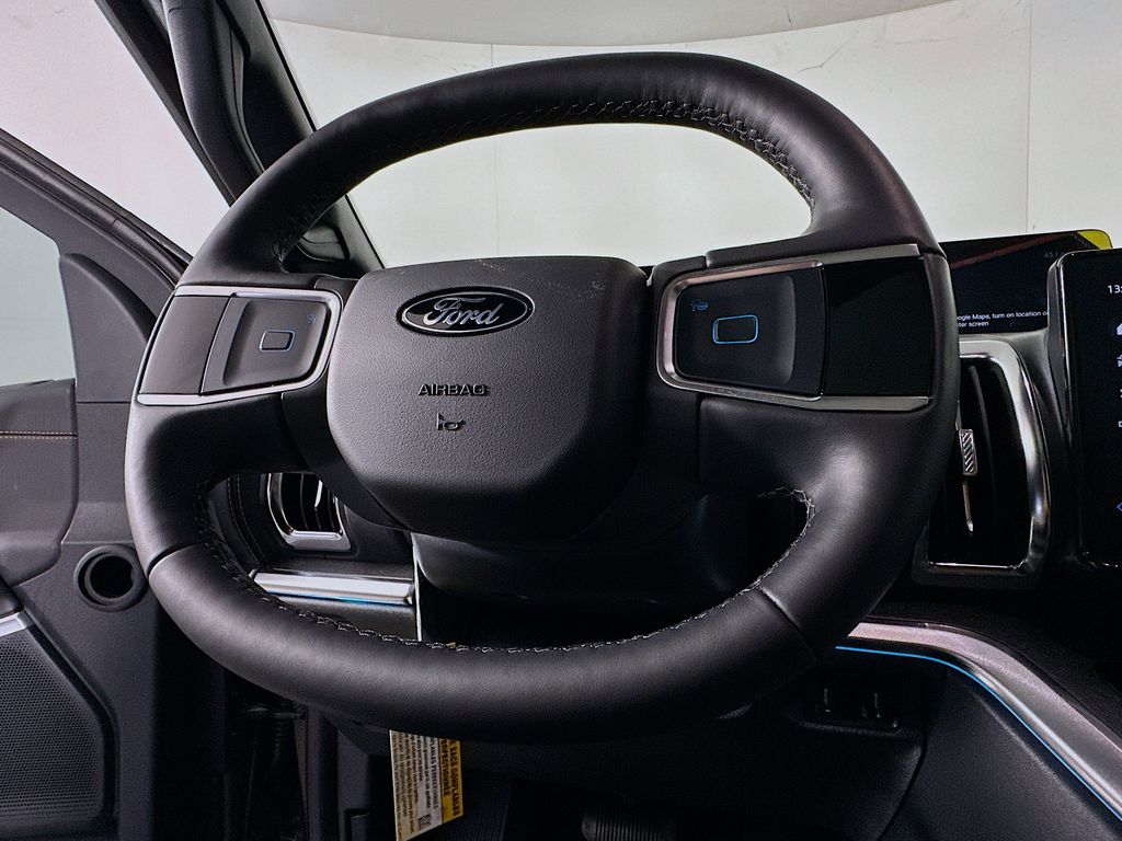 Thumbnail: 2026 Ford Expedition - 15