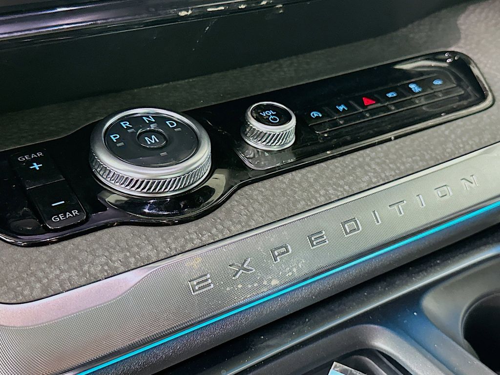 Thumbnail: 2026 Ford Expedition - 21