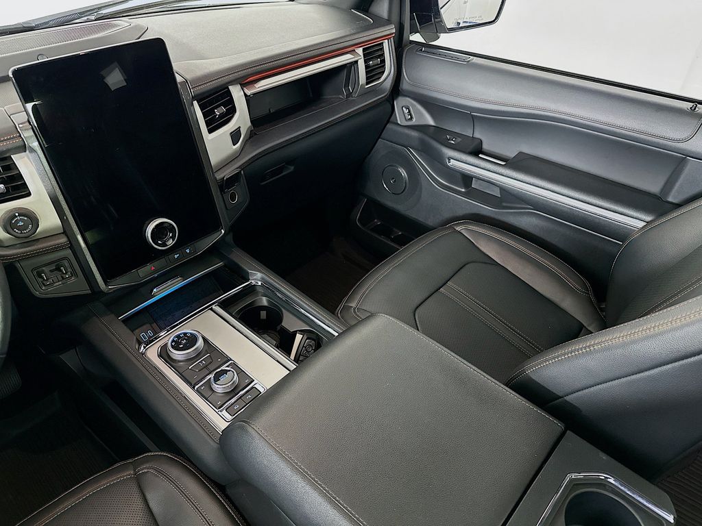 Thumbnail: 2023 Ford Expedition - 13