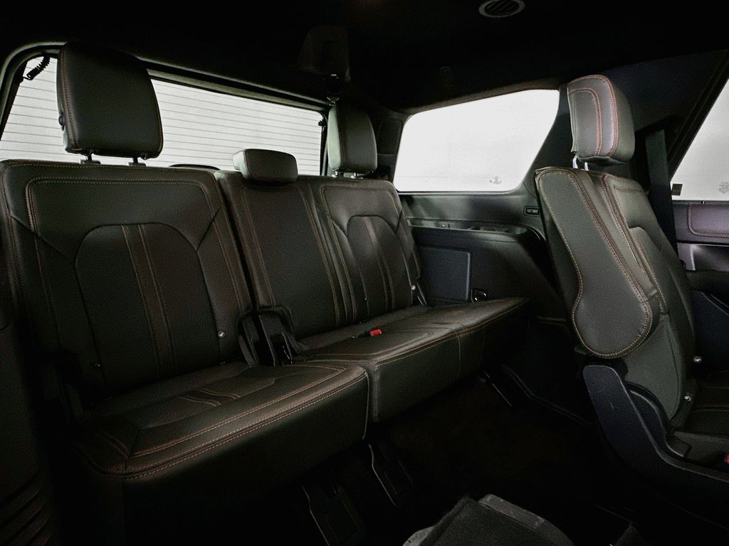 Thumbnail: 2022 Ford Expedition - 32