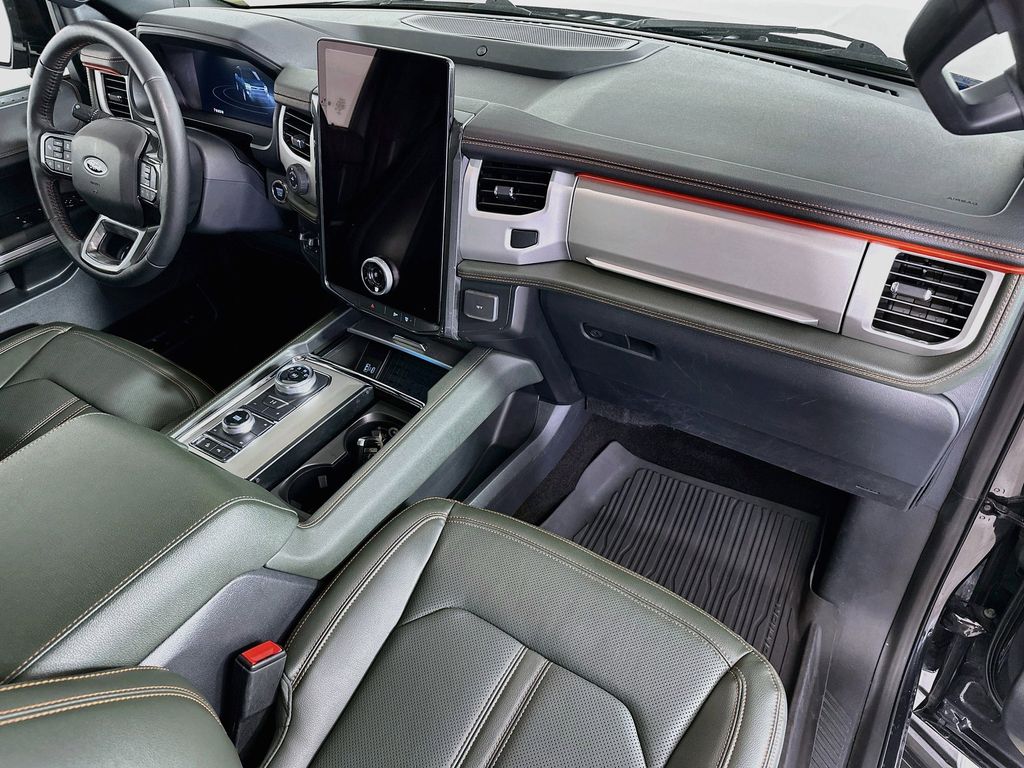 Thumbnail: 2022 Ford Expedition - 34
