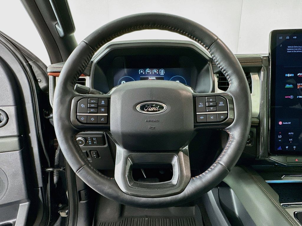 Thumbnail: 2022 Ford Expedition - 14
