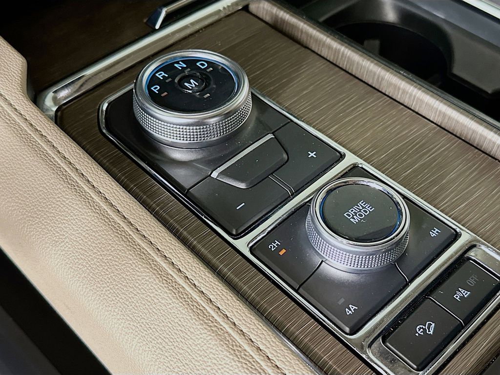 Thumbnail: 2024 Ford Expedition - 17