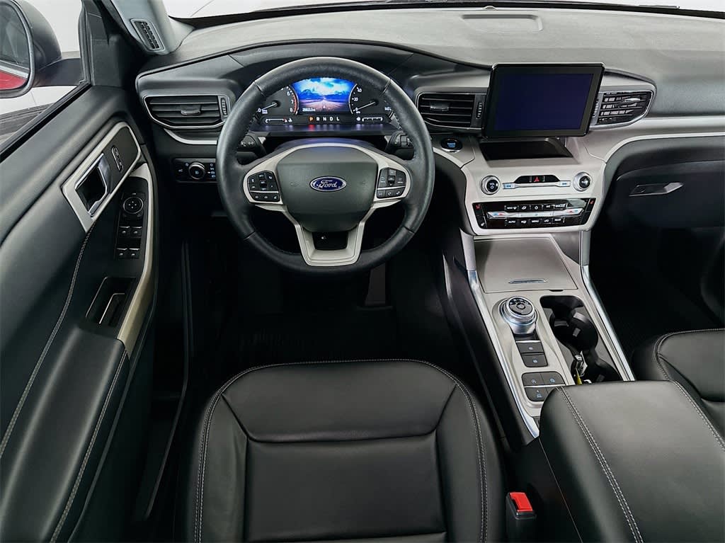 2022 Ford Explorer XLT 10