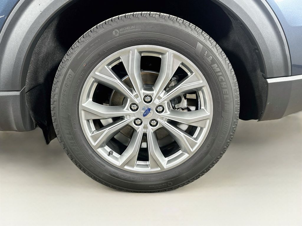 Thumbnail: 2024 Ford Explorer - 8
