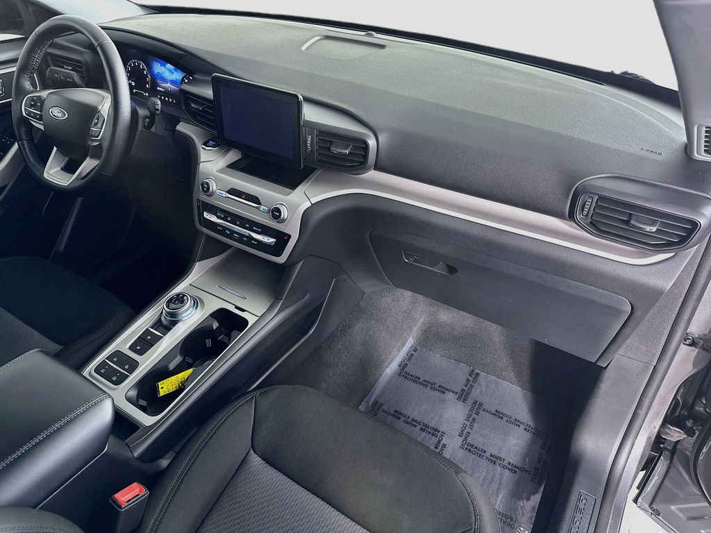 Thumbnail: 2024 Ford Explorer - 33