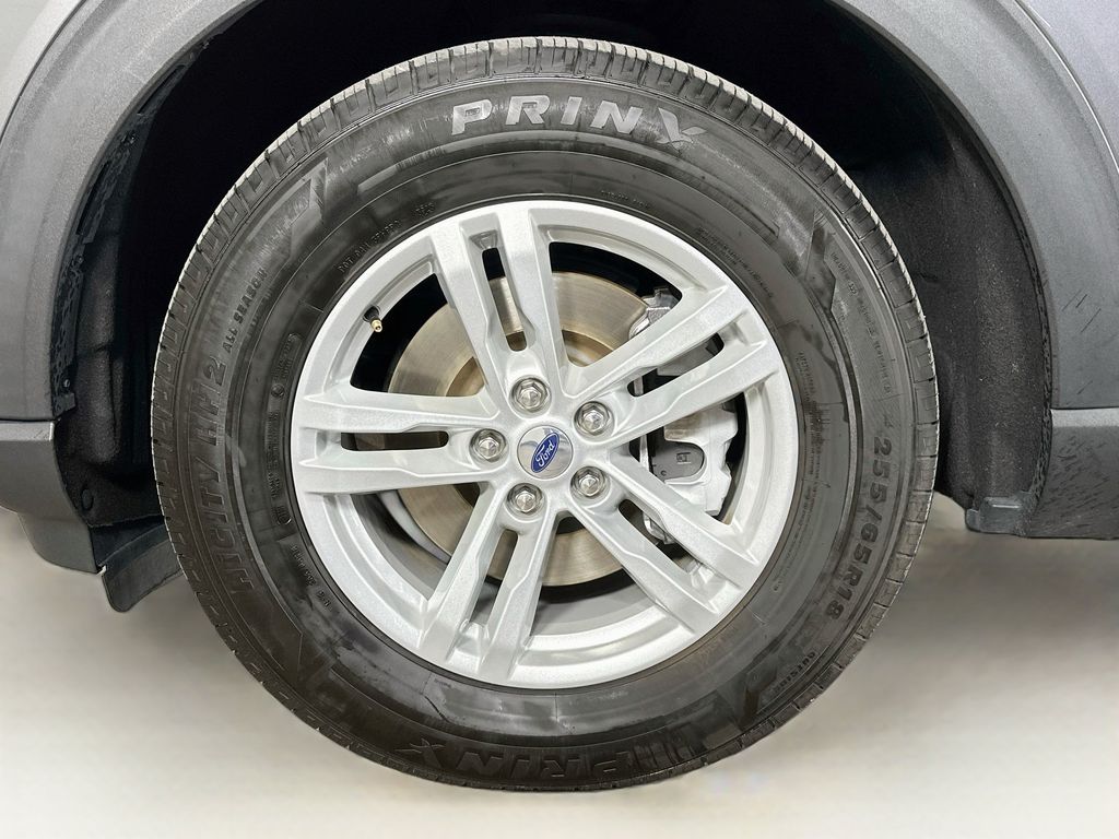 Thumbnail: 2024 Ford Explorer - 8
