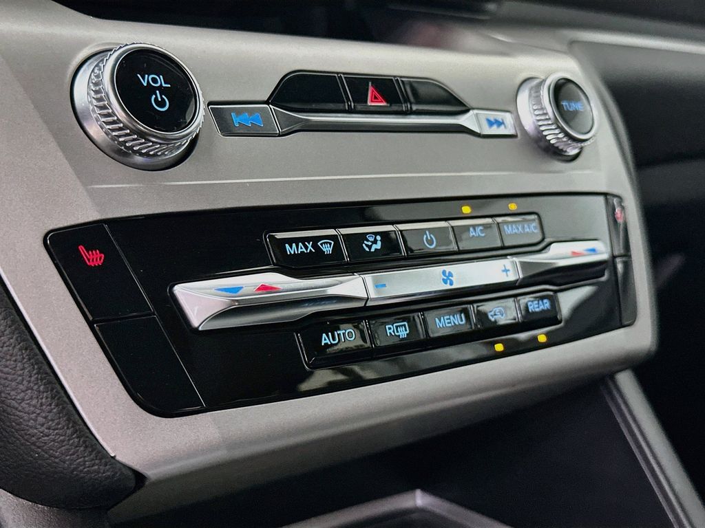 Thumbnail: 2024 Ford Explorer - 23