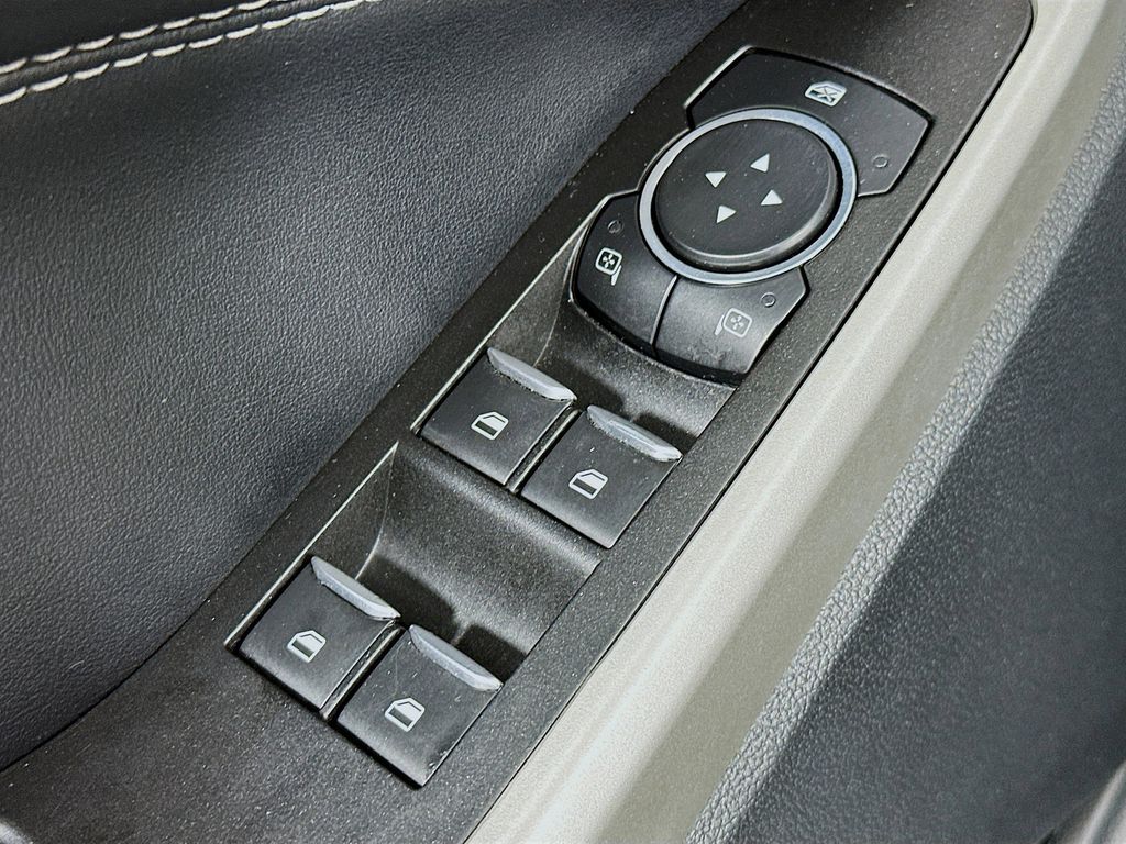 2022 Ford Explorer XLT 29