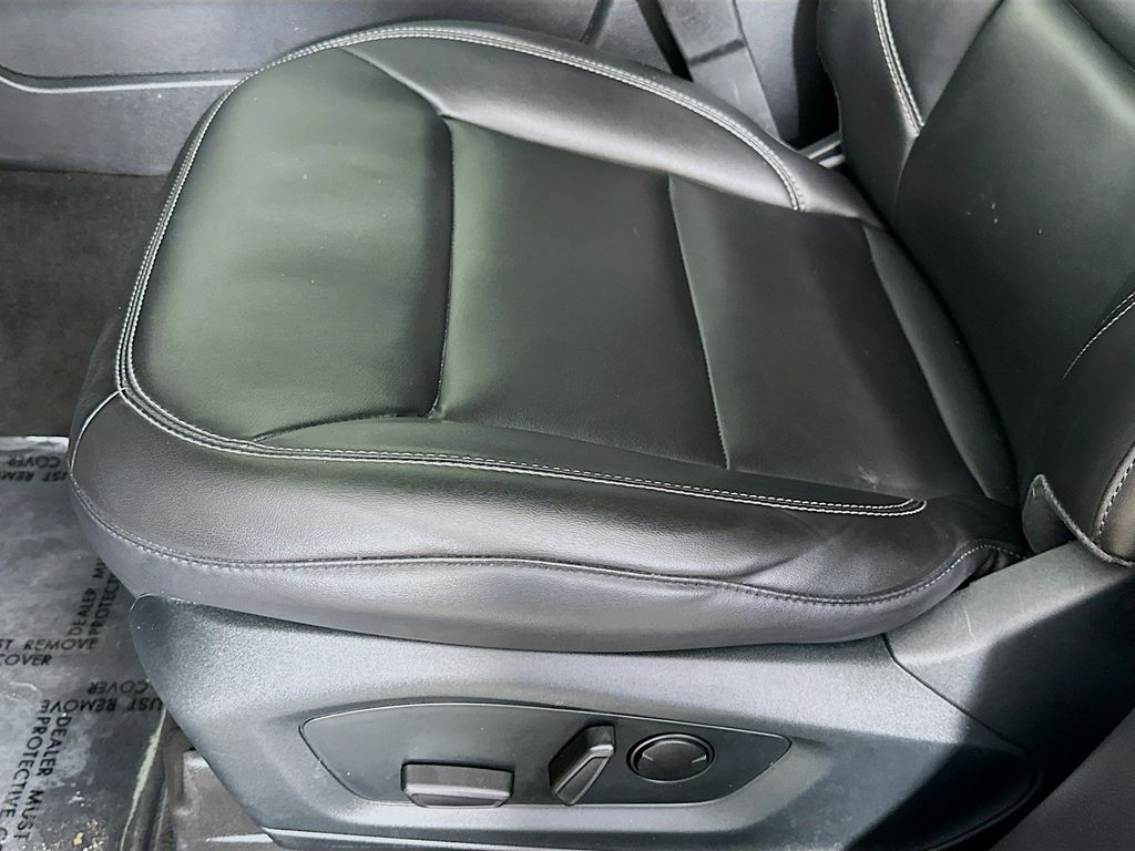 2022 Ford Explorer XLT 30