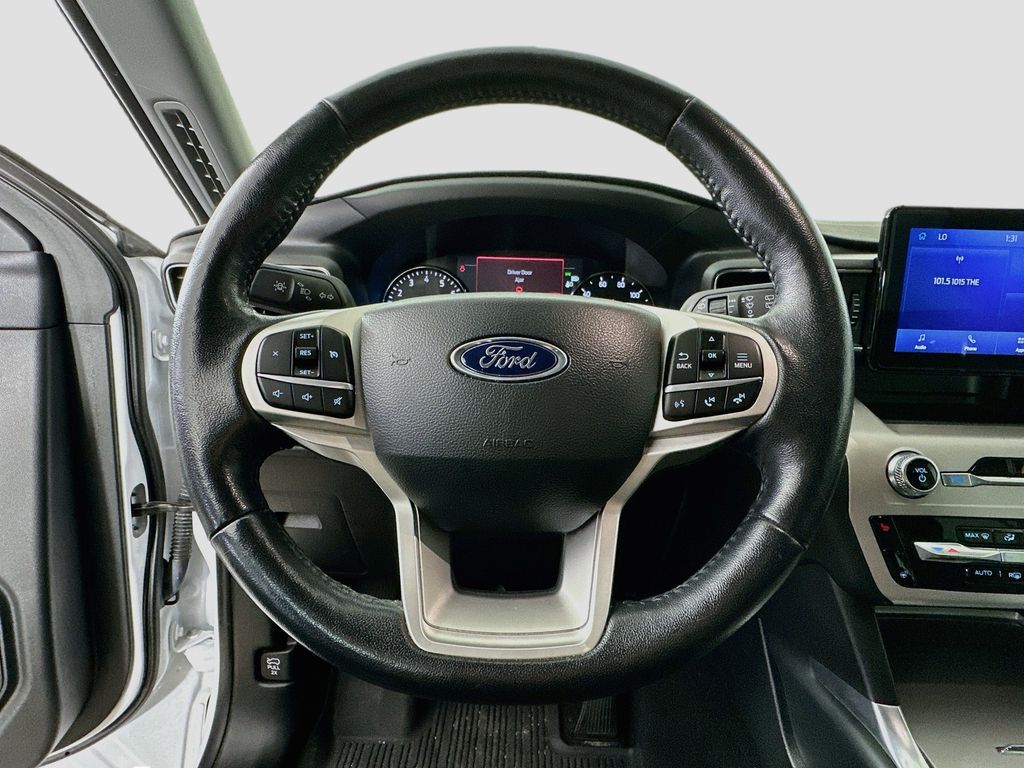 Thumbnail: 2023 Ford Explorer - 15