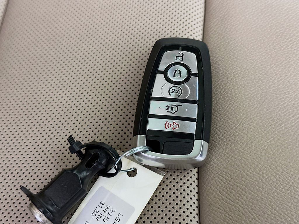 Thumbnail: 2020 Ford Explorer - 20