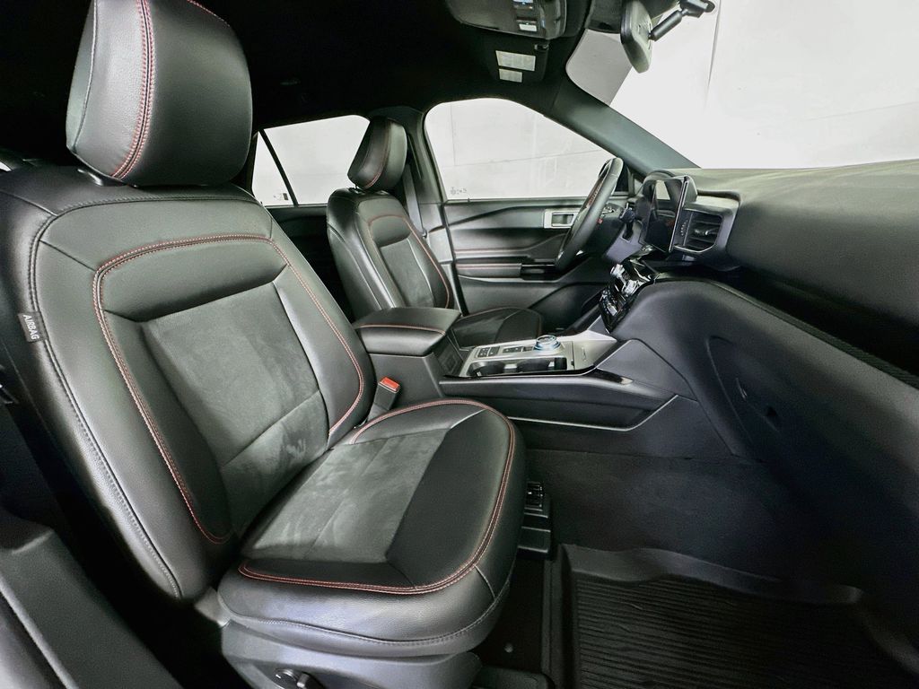 Thumbnail: 2023 Ford Explorer - 12