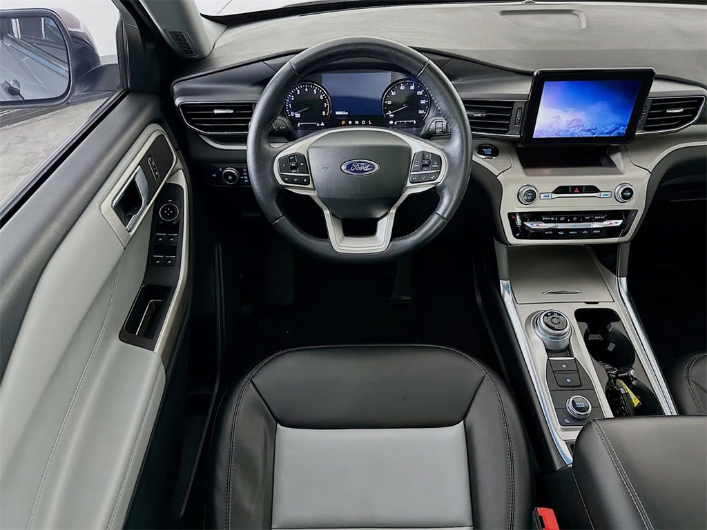 2023 Ford Explorer XLT 10