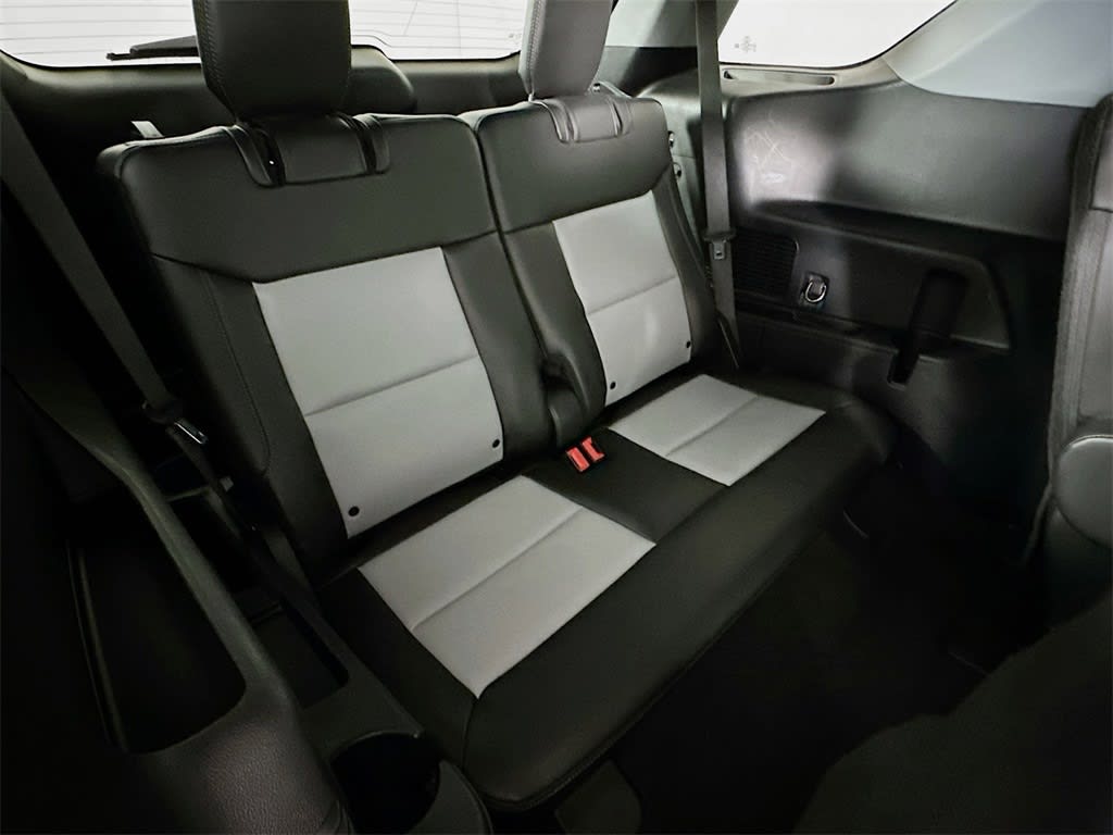 2023 Ford Explorer XLT 32