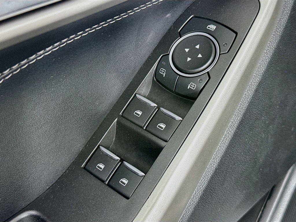 Thumbnail: 2021 Ford Explorer - 29