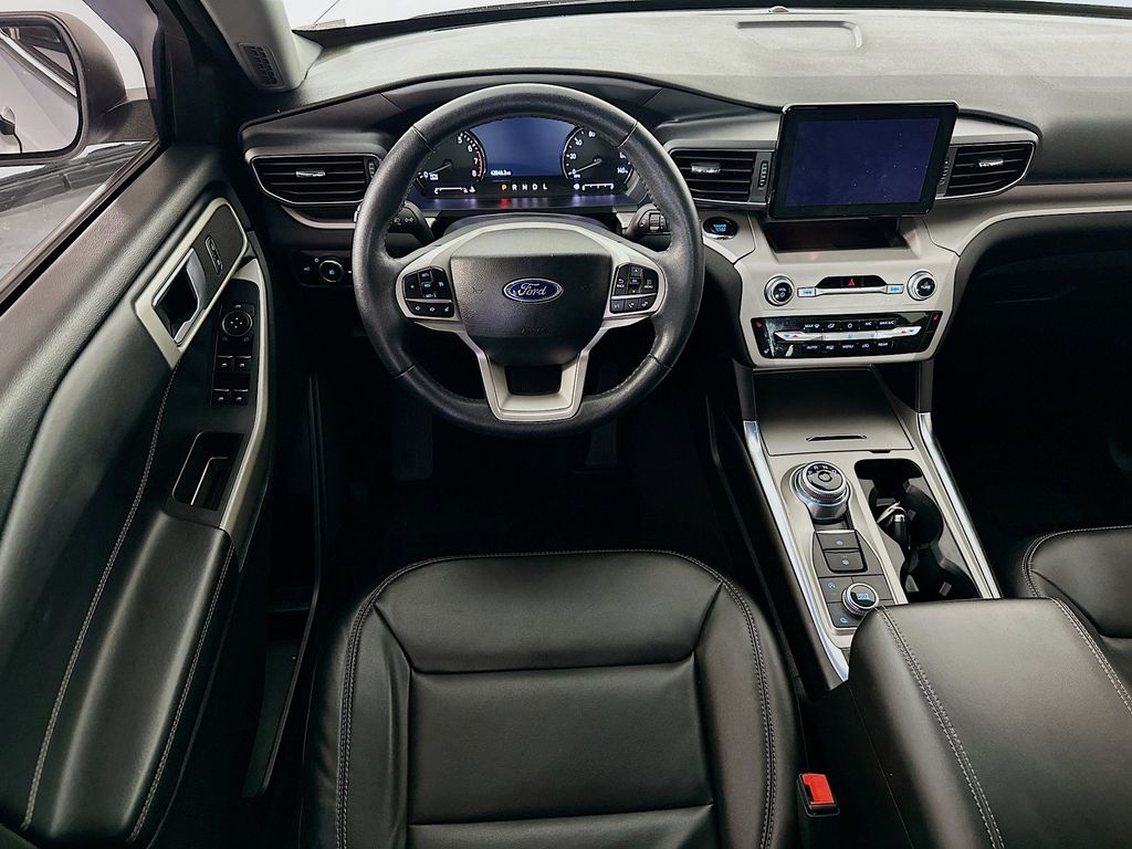 Thumbnail: 2023 Ford Explorer - 10
