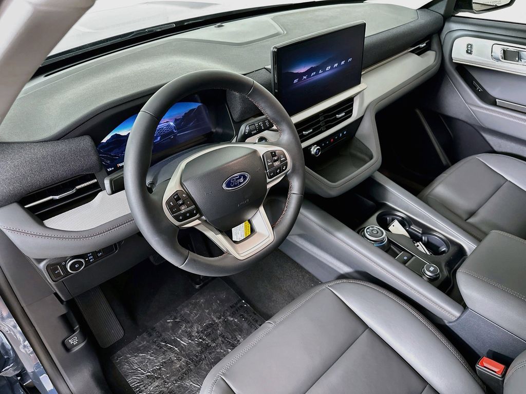 Thumbnail: 2026 Ford Explorer - 2