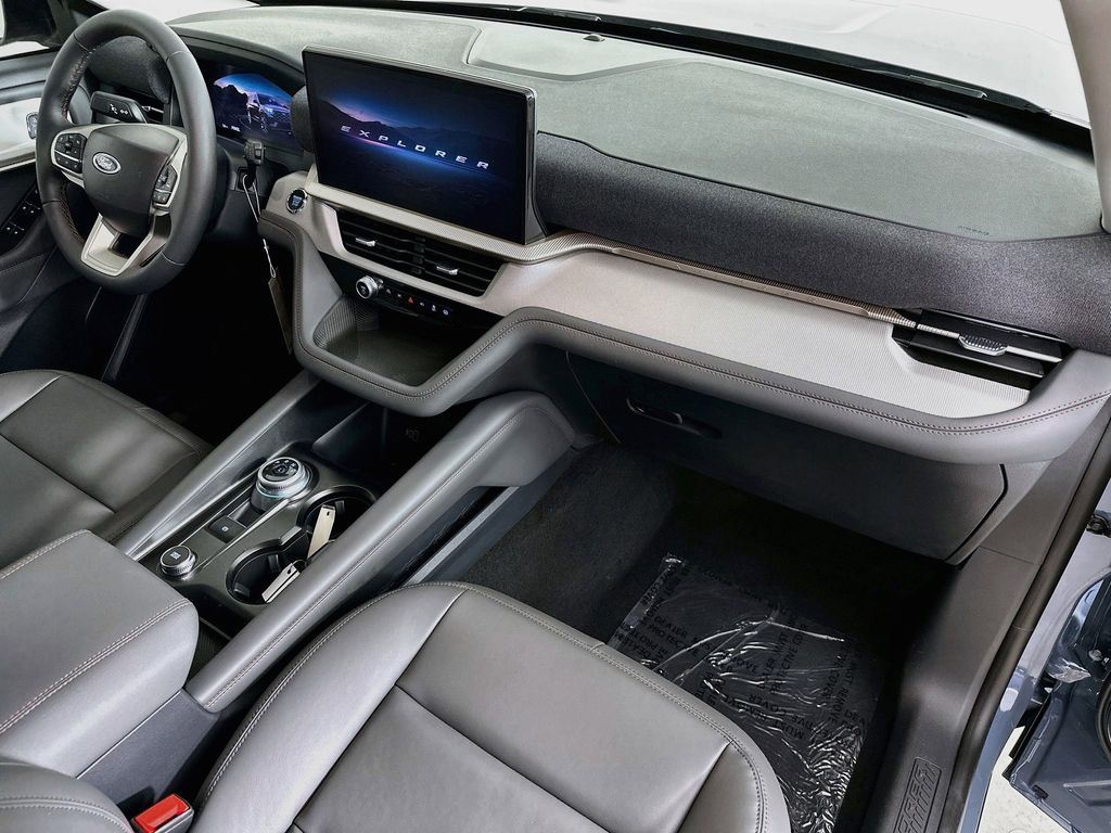 Thumbnail: 2026 Ford Explorer - 33