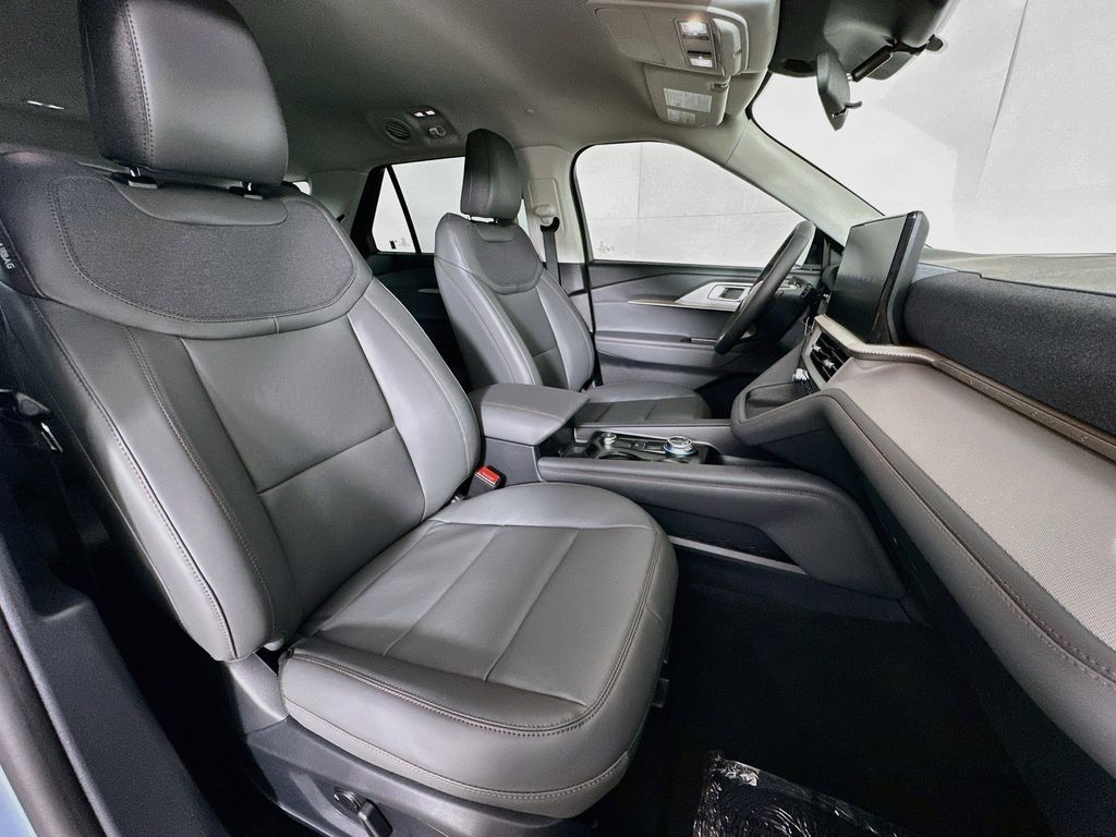 Thumbnail: 2026 Ford Explorer - 12