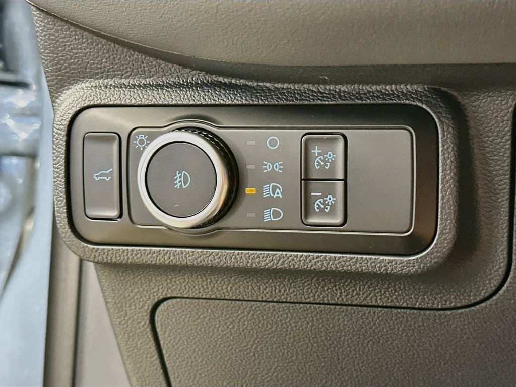 Thumbnail: 2026 Ford Explorer - 26