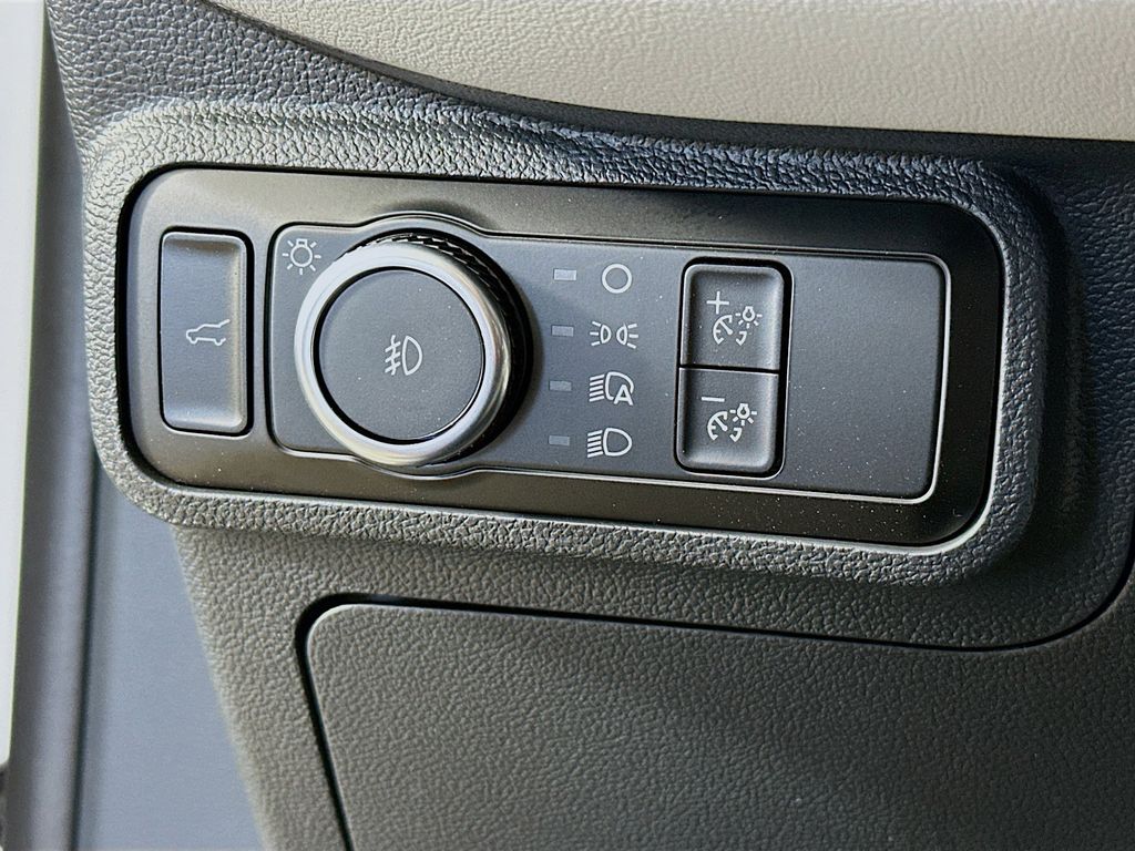 Thumbnail: 2026 Ford Explorer - 26