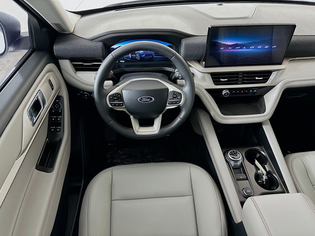 Thumbnail: 2026 Ford Explorer - 10