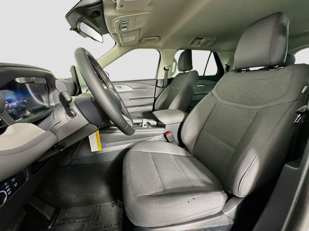 Thumbnail: 2026 Ford Explorer - 11