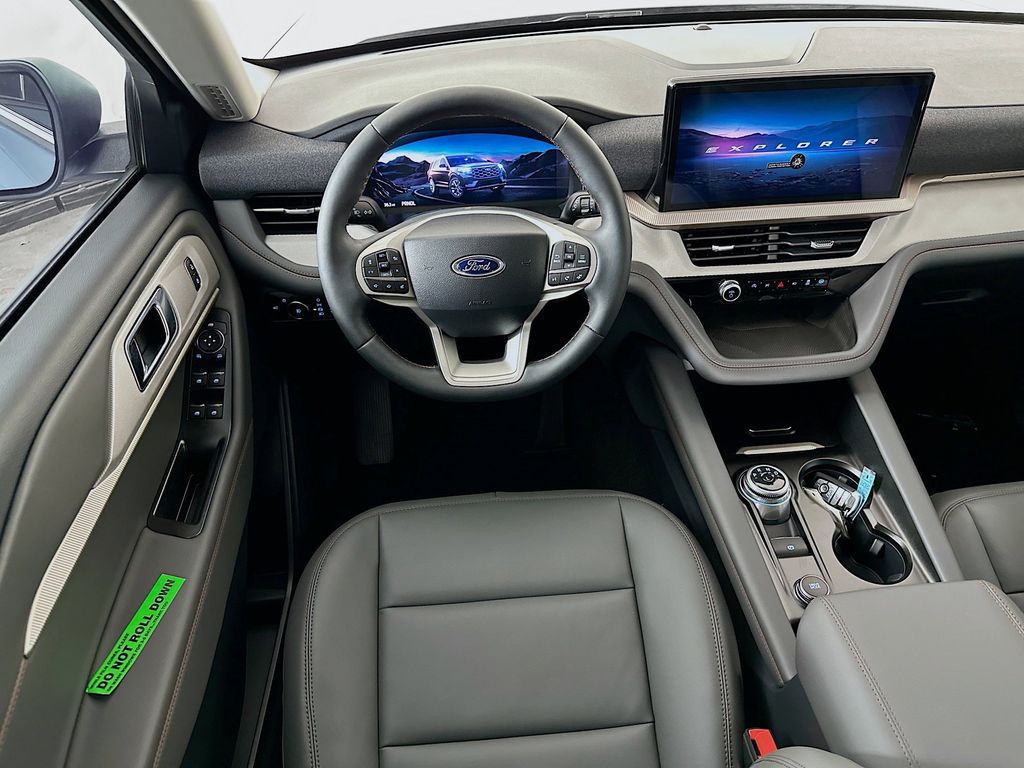 Thumbnail: 2025 Ford Explorer - 10
