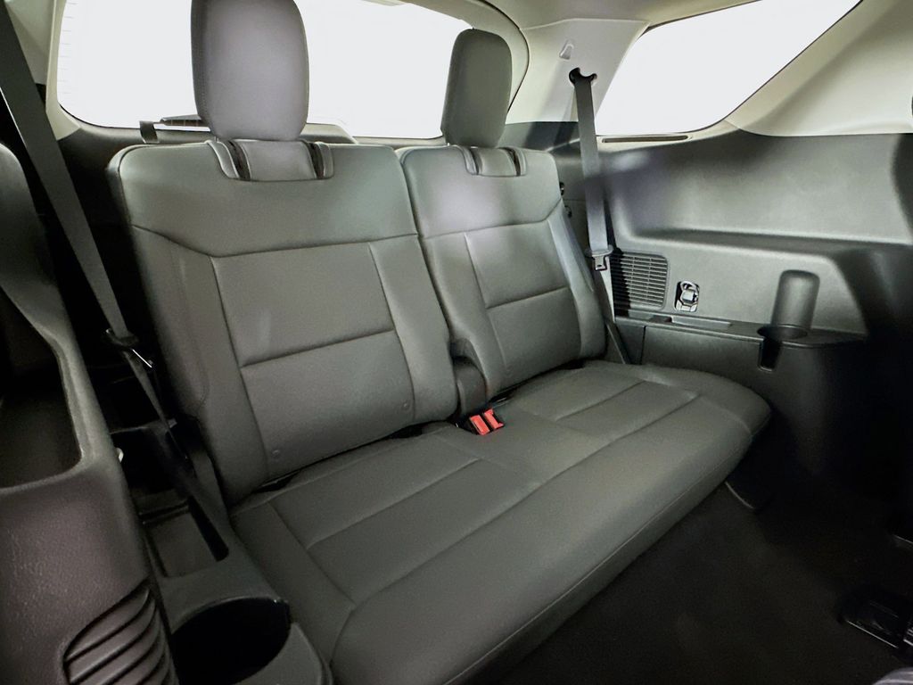 Thumbnail: 2025 Ford Explorer - 31