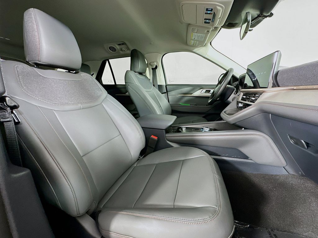 Thumbnail: 2025 Ford Explorer - 12