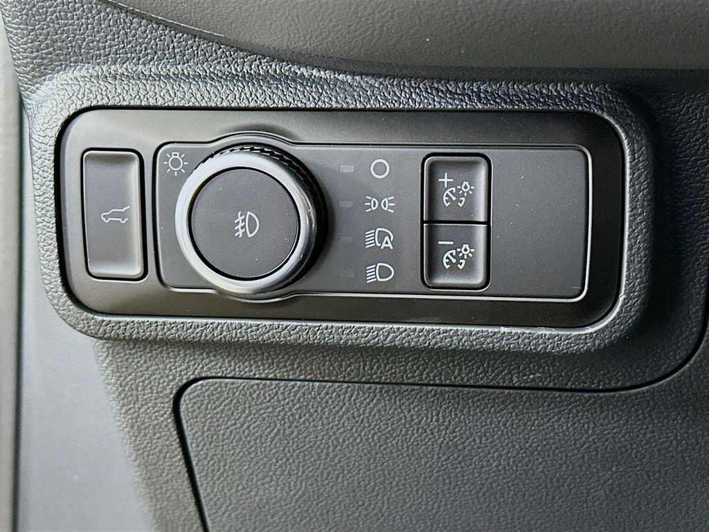 Thumbnail: 2026 Ford Explorer - 26