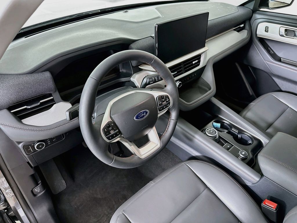 Thumbnail: 2026 Ford Explorer - 2