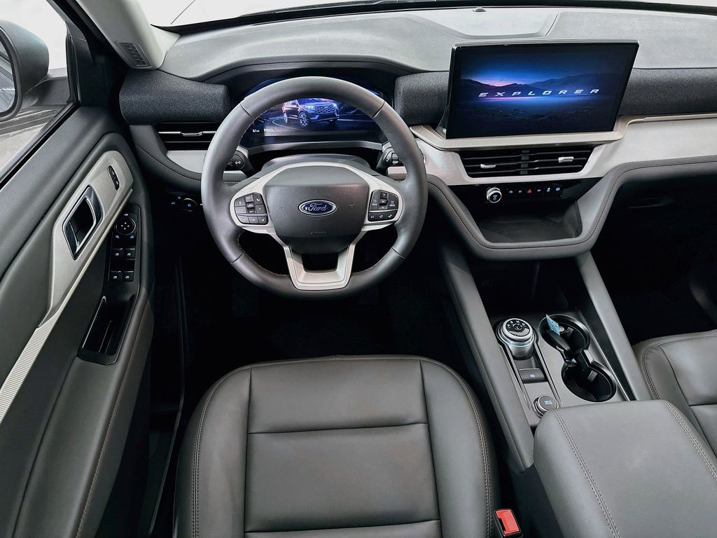 Thumbnail: 2026 Ford Explorer - 10