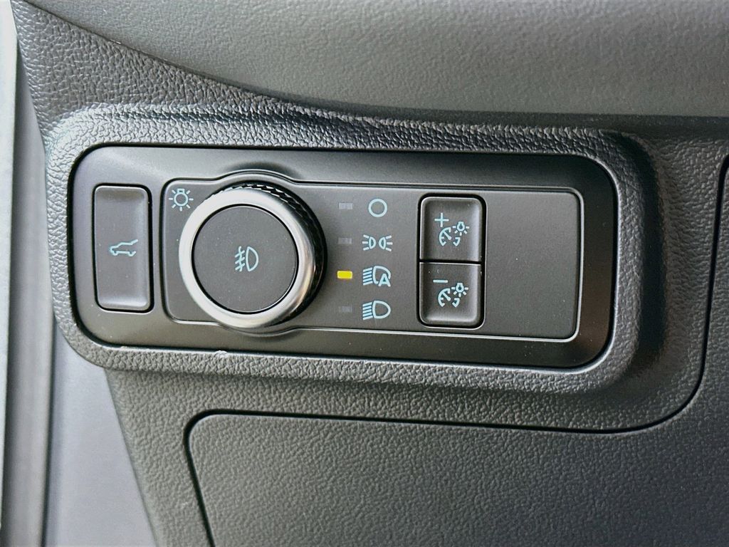 Thumbnail: 2026 Ford Explorer - 26