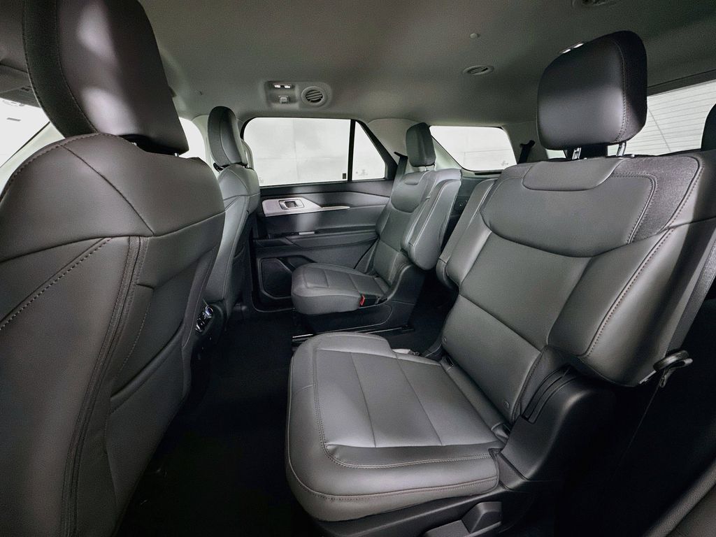 Thumbnail: 2026 Ford Explorer - 13