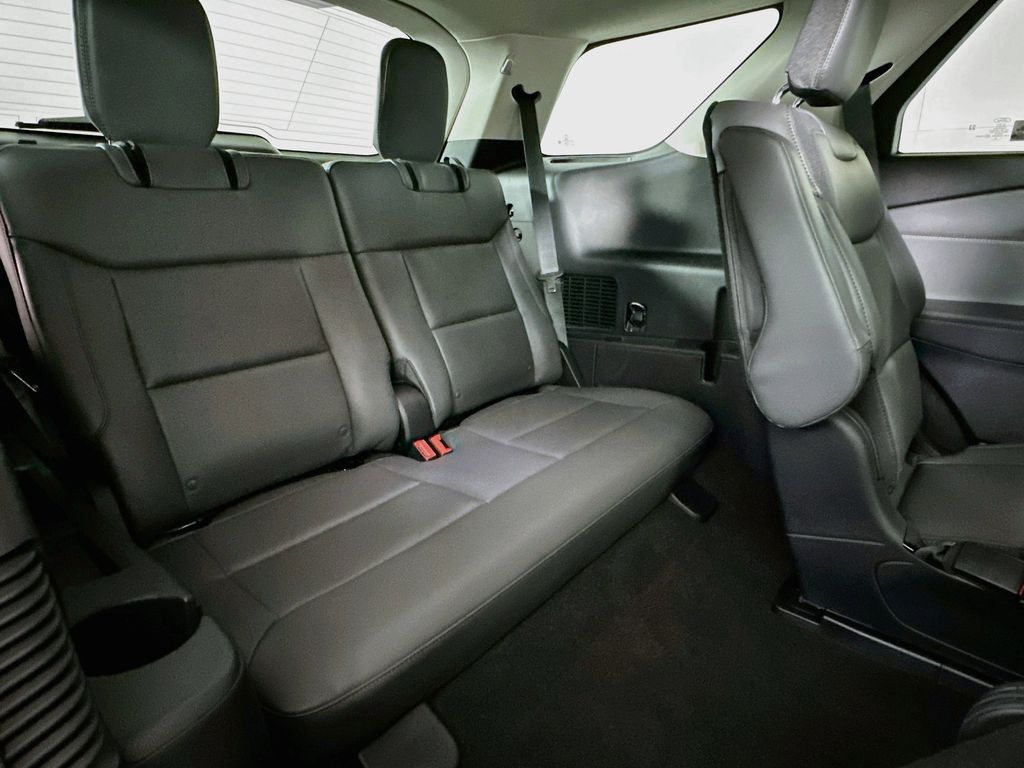 Thumbnail: 2026 Ford Explorer - 31