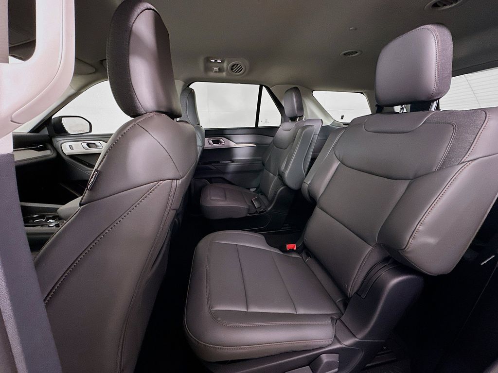 Thumbnail: 2026 Ford Explorer - 13