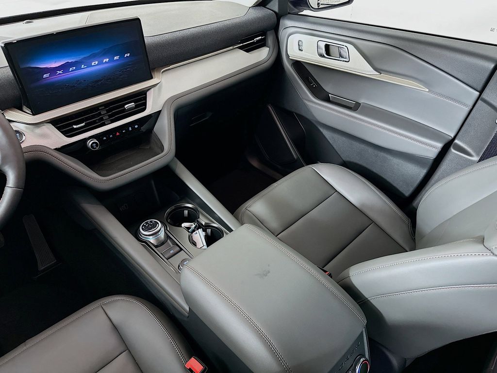 Thumbnail: 2026 Ford Explorer - 17