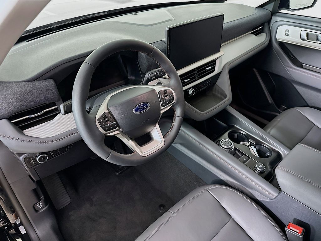 Thumbnail: 2026 Ford Explorer - 2