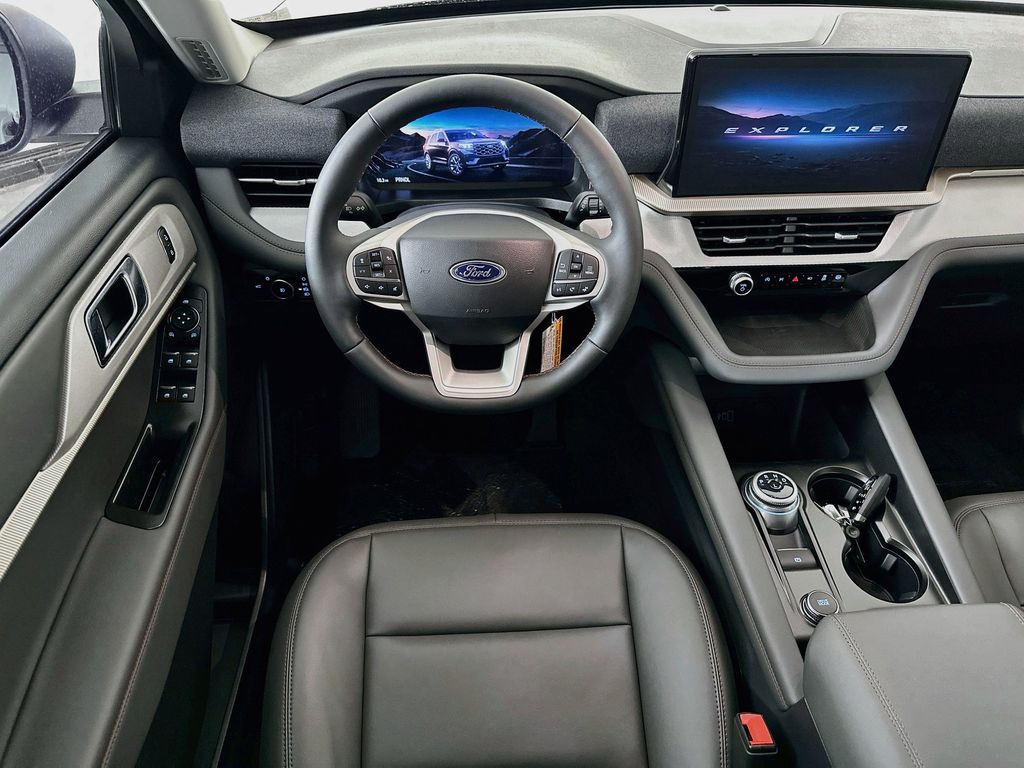 Thumbnail: 2026 Ford Explorer - 10