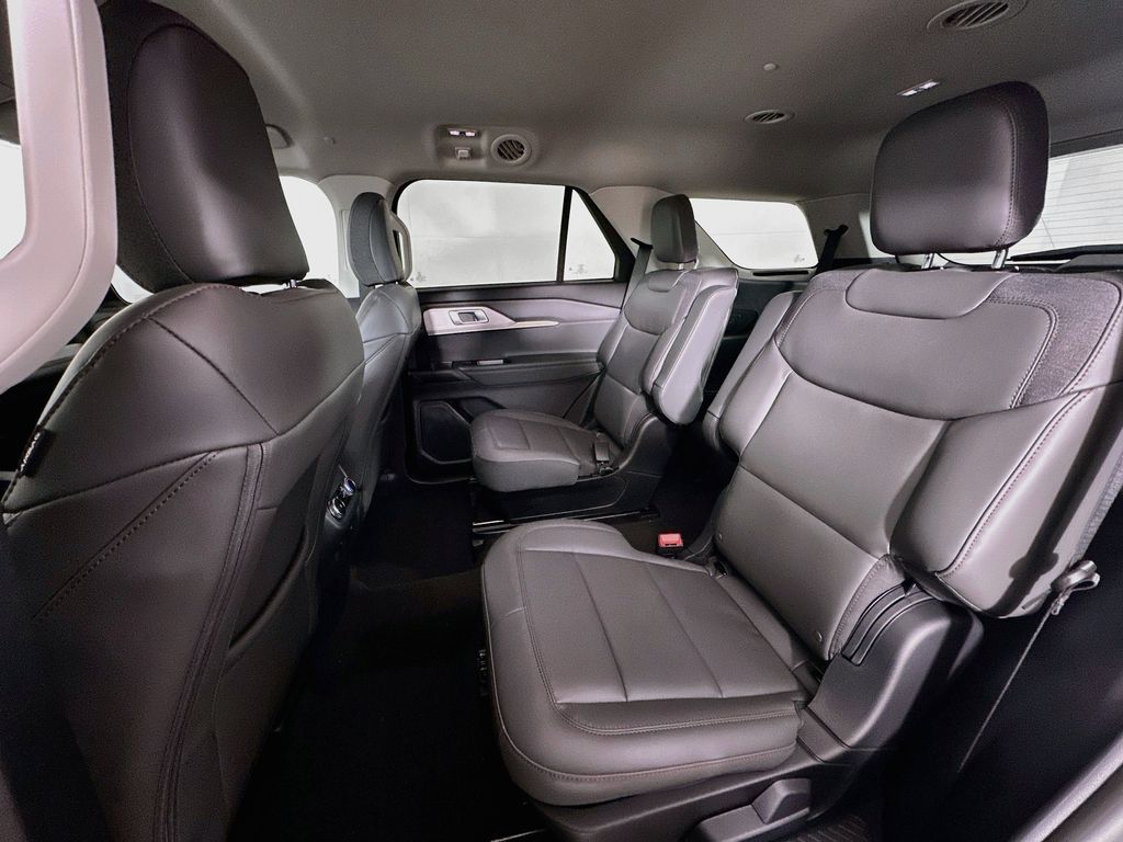 Thumbnail: 2026 Ford Explorer - 13