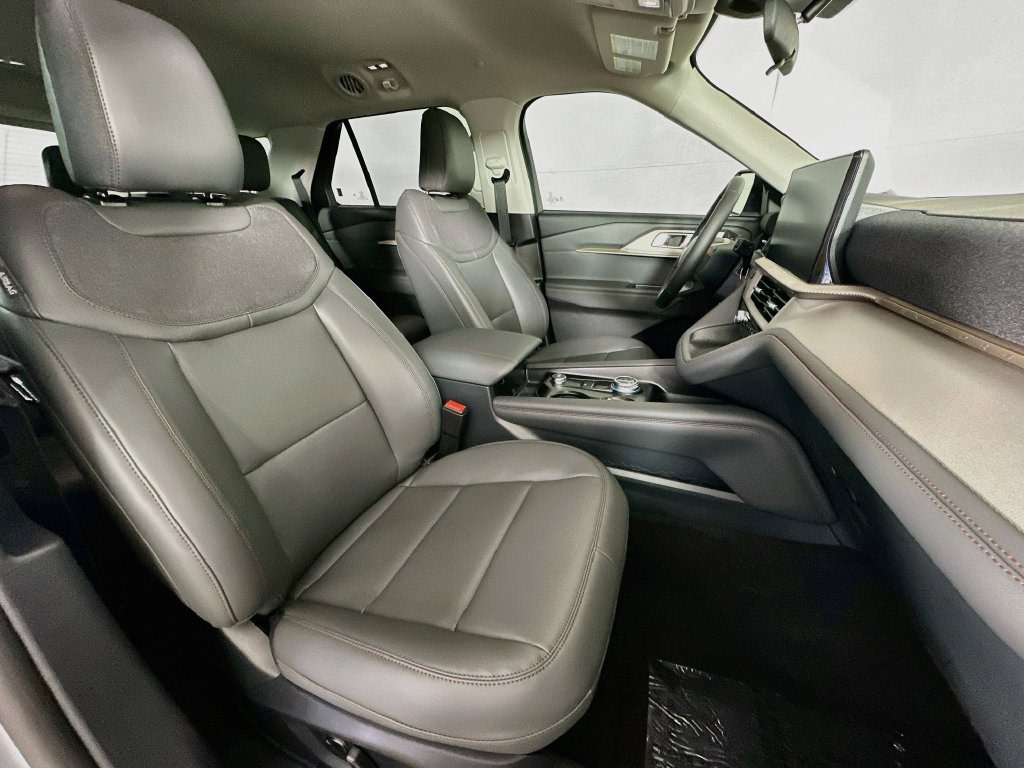 Thumbnail: 2026 Ford Explorer - 12