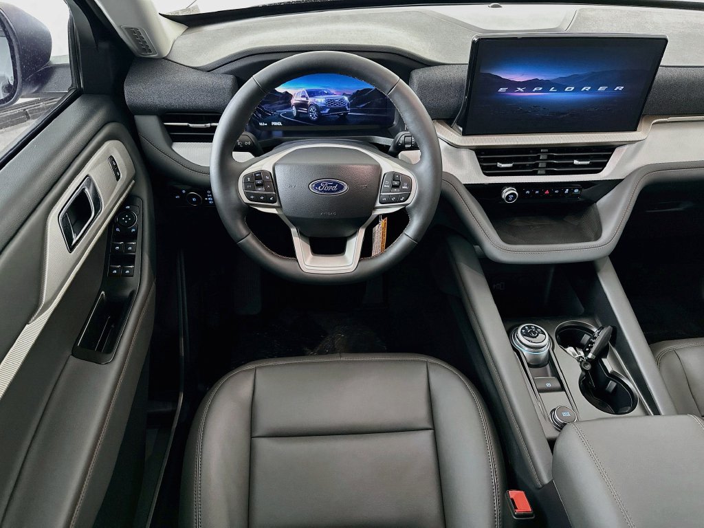 Thumbnail: 2026 Ford Explorer - 10