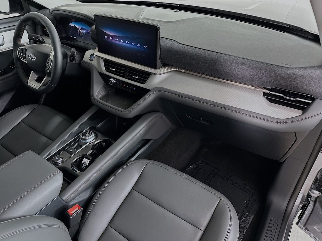 Thumbnail: 2026 Ford Explorer - 15