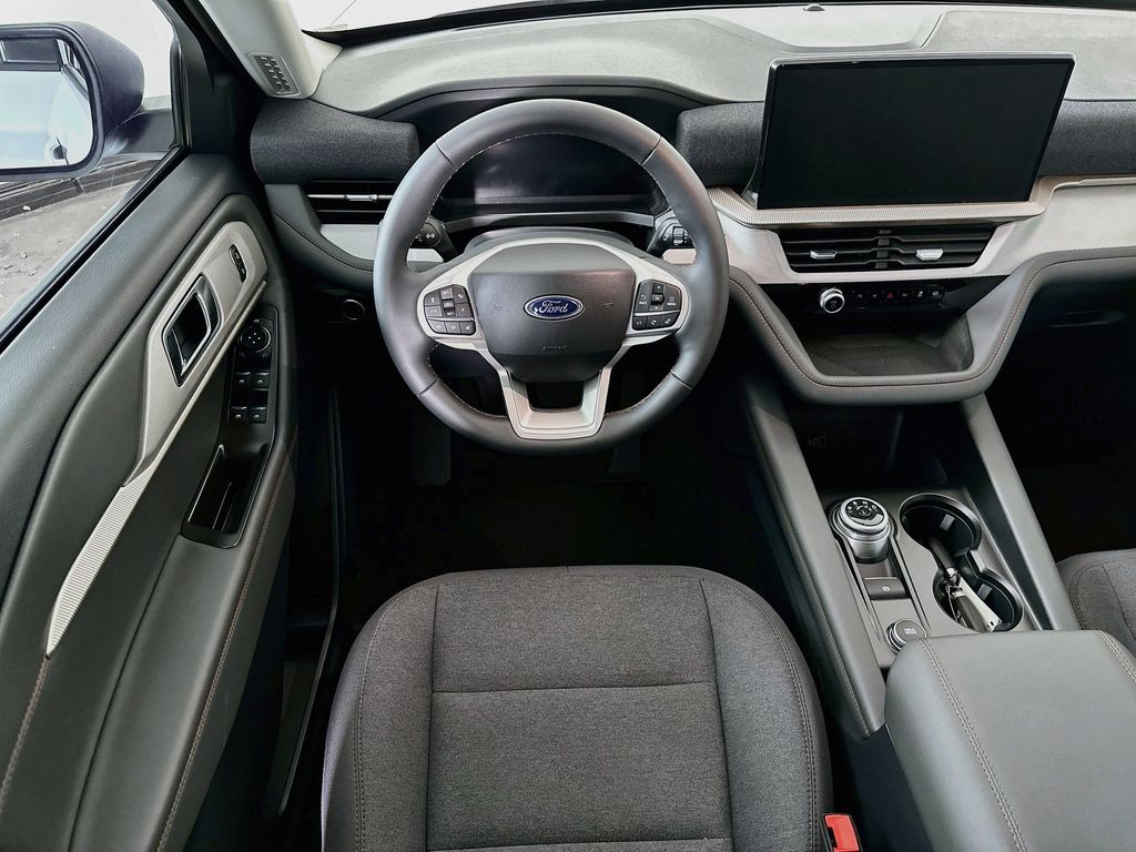 Thumbnail: 2026 Ford Explorer - 10