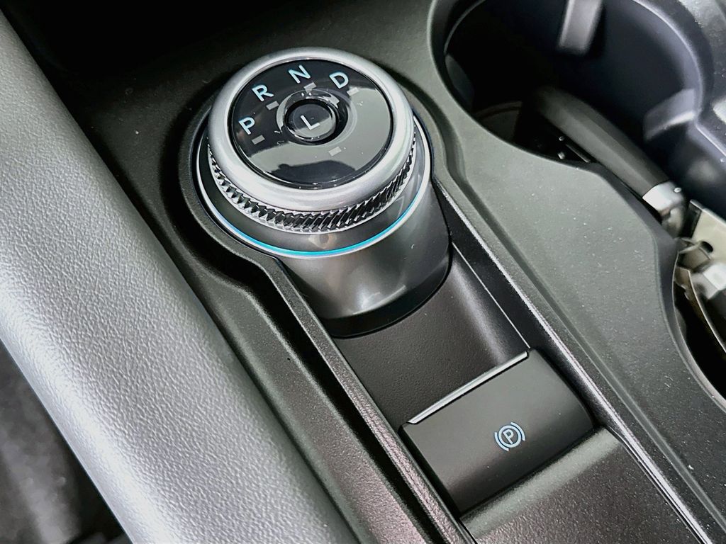 Thumbnail: 2026 Ford Explorer - 17